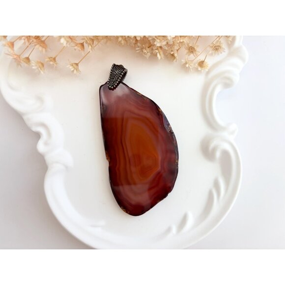 Brown Sliced Agate Stone Freeform Shaped Large Silver Toned Vintage Pendant - Picture 5 of 14